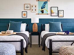 Peterborough House & Motel