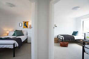 Peterborough House & Motel