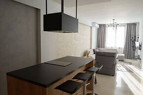 halu! Modern City Center Apartment