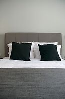 halu! Modern City Center Apartment