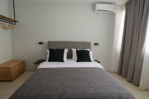 halu! Modern City Center Apartment