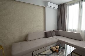 halu! Modern City Center Apartment