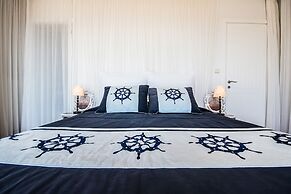 halu! Luxury Villa with Private Pool