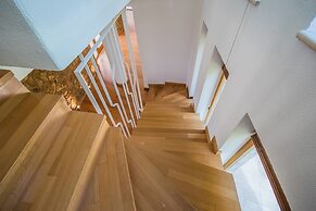 halu! Luxury Villa with Private Pool