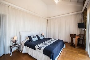 halu! Luxury Villa with Private Pool