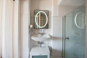 halu! Luxury Villa with Private Pool