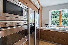 halu! Luxury Villa with Private Pool