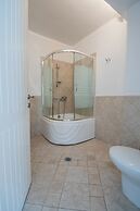 halu! Luxury Villa with Private Pool