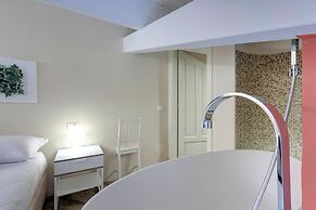 Vertical Garden Apartments by Mamo Florence