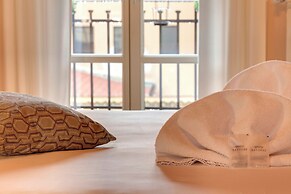 Vertical Garden Apartments by Mamo Florence