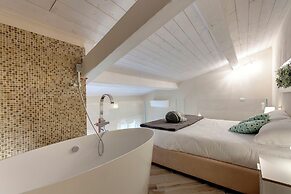 Vertical Garden Apartments by Mamo Florence