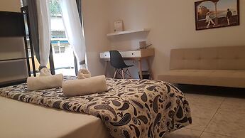 Erra - Champagne - Athens Center