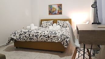 Erra - Champagne - Athens Center