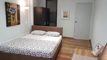 Erra - Berry - Athens Center,180m²,Big Balconies,6 BD,3 BATH