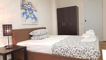 Erra - Berry - Athens Center,180m²,Big Balconies,6 BD,3 BATH