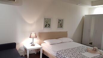 Erra - Berry - Athens Center,180m²,Big Balconies,6 BD,3 BATH