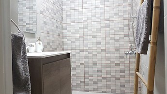 Erra - Berry - Athens Center,180m²,Big Balconies,6 BD,3 BATH