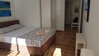 Erra - Berry - Athens Center,180m²,Big Balconies,6 BD,3 BATH