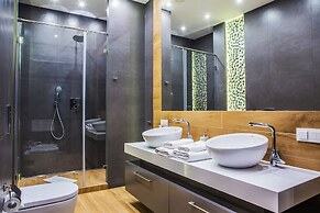 Sky Tower Apartments by Michał & Piotr