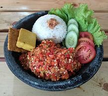 AQILAKOST n CAFE Gadog Puncak