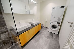 Hitrental City Apartments