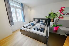 Hitrental City Apartments