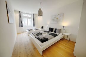 Hitrental City Apartments