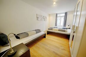 Hitrental City Apartments