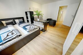 Hitrental City Apartments