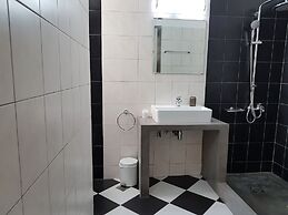 Erra - Grey - Athens Center, 120m², 4 BD, 2 BATH