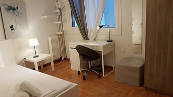 Erra - Grey - Athens Center, 120m², 4 BD, 2 BATH