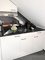 Hitrental Station Apartments