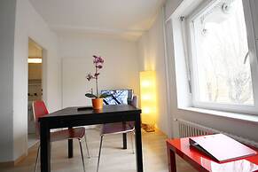 Hitrental Stauffacher Apartments