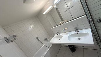 Hitrental Stauffacher Apartments