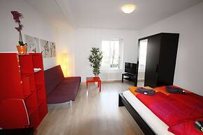Hitrental Stauffacher Apartments