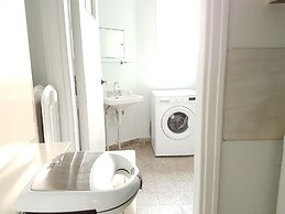 Erra - Red - Athens Center,140m²,4 BD,2 BATH