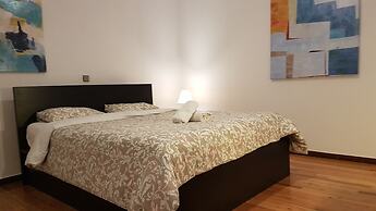 Erra - Teal - Athens Center, 110m², 4 BD, 2 BATH