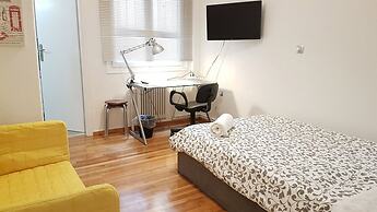 Erra - Yellow - Studio - Athens Center,30m²,1 BD,1 BATH
