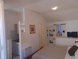 Old Town Economy Apartments