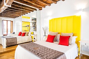 Trevi Queen Apartments