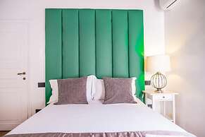 Trevi Queen Apartments