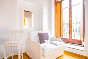 Trevi Queen Apartments