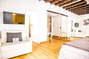 Trevi Queen Apartments