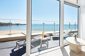 Renebleu by Walkerhill