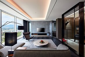 Renebleu by Walkerhill