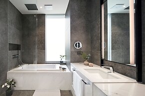 Renebleu by Walkerhill