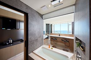 Renebleu by Walkerhill