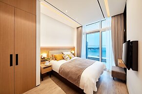 Renebleu by Walkerhill