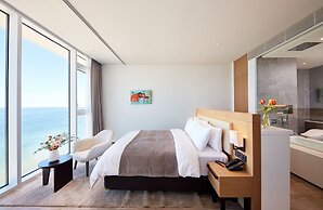 Renebleu by Walkerhill