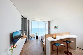 Renebleu by Walkerhill